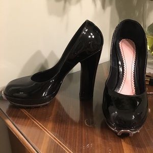 John Galliano black heals